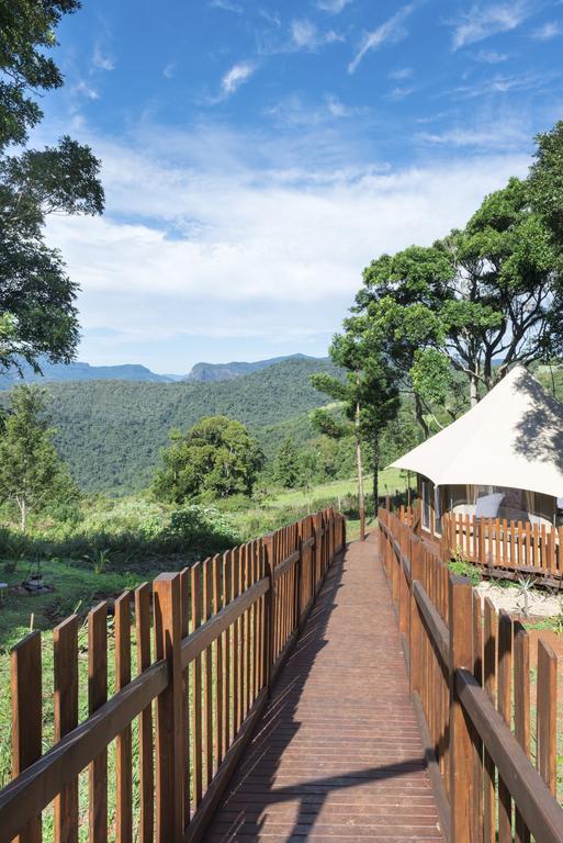 Clouds Safari Hotel Beechmont Bagian luar foto